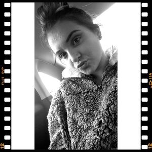 Meet your Posher, Bailey